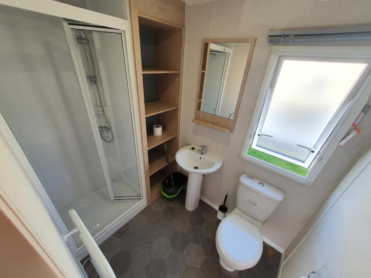 Escape City Caravan Lytchett Minster Exterior photo