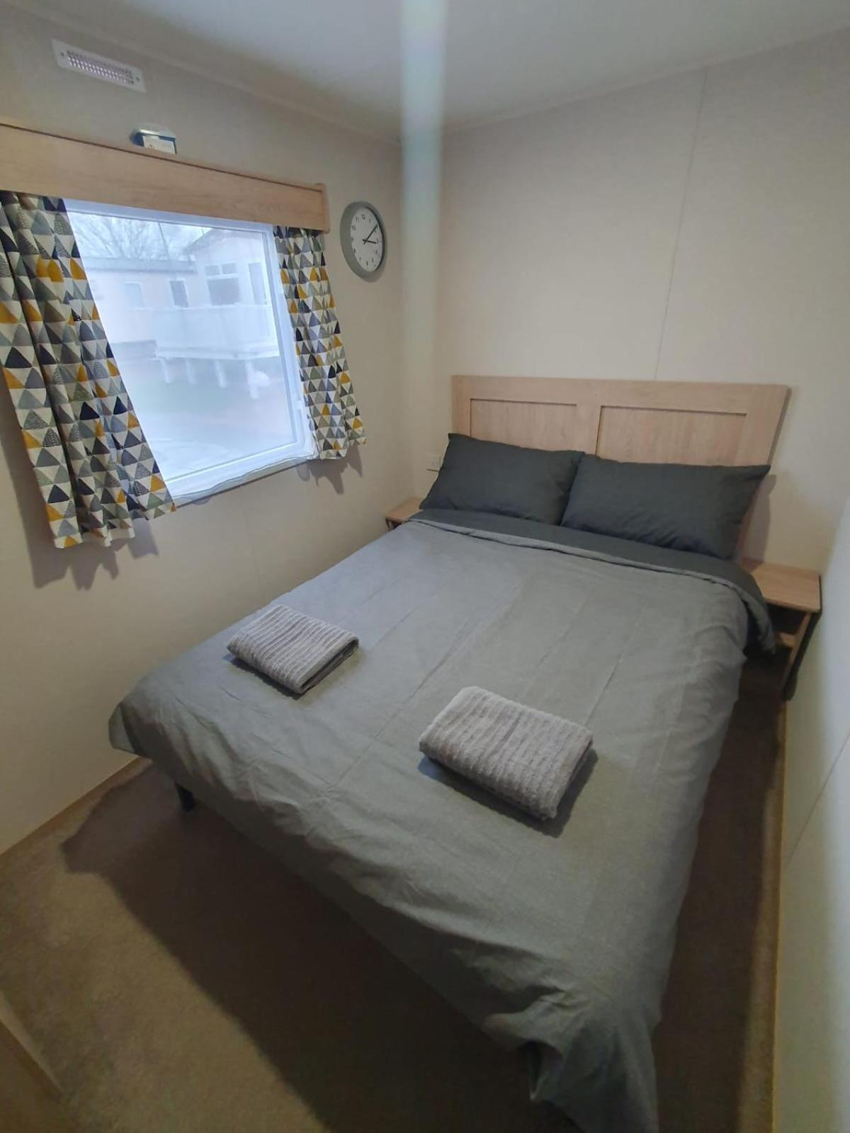 Escape City Caravan Lytchett Minster Exterior photo