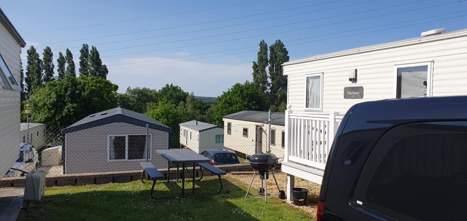 Escape City Caravan Lytchett Minster Exterior photo